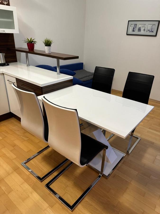 Apartments Spacilova Nearly Center Komarov 外观 照片