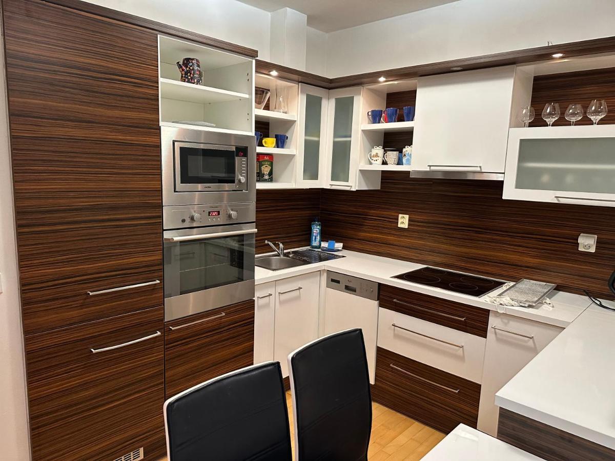 Apartments Spacilova Nearly Center Komarov 外观 照片
